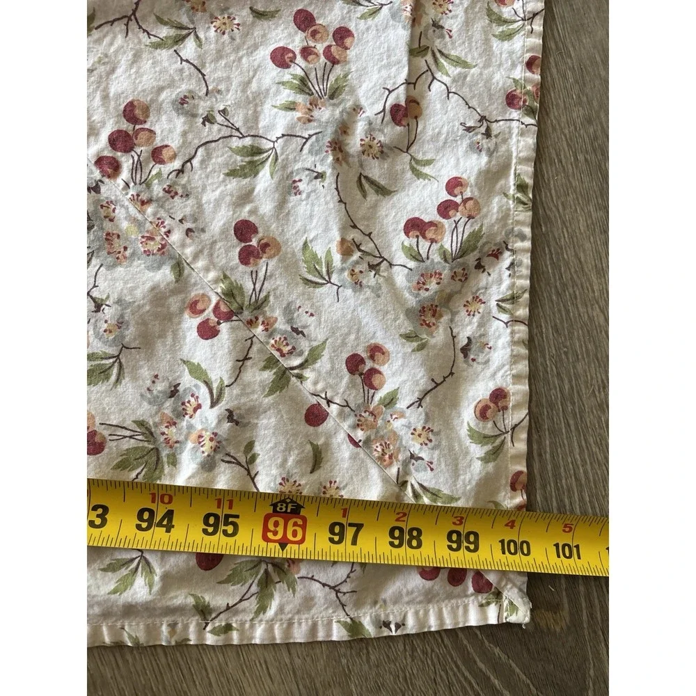 Williams Sonoma Cherry Blossom Tablecloth 65 x 100